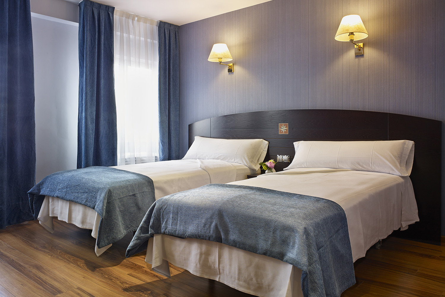 Habitacion doble estandar 40 nudos hotel aviles asturias