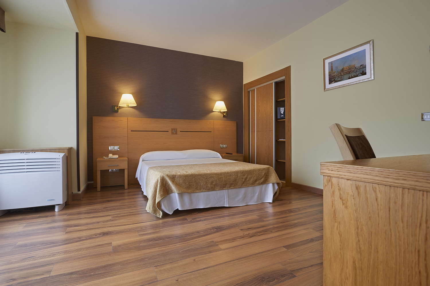 Habitacion Familiar en el hotel 40 nudos aviles asturias
