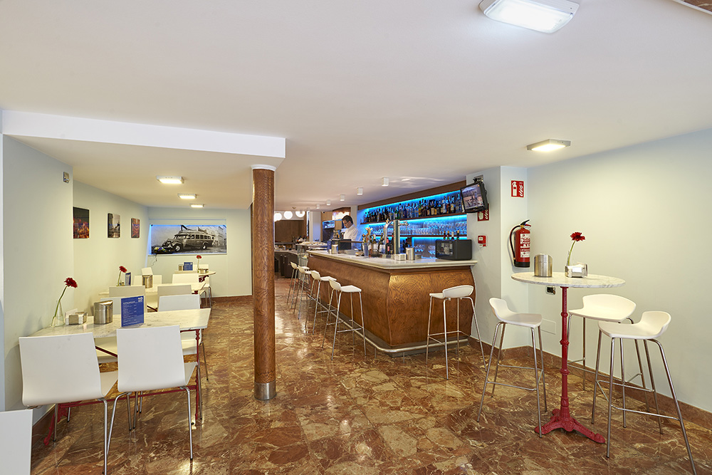 cafeteria2